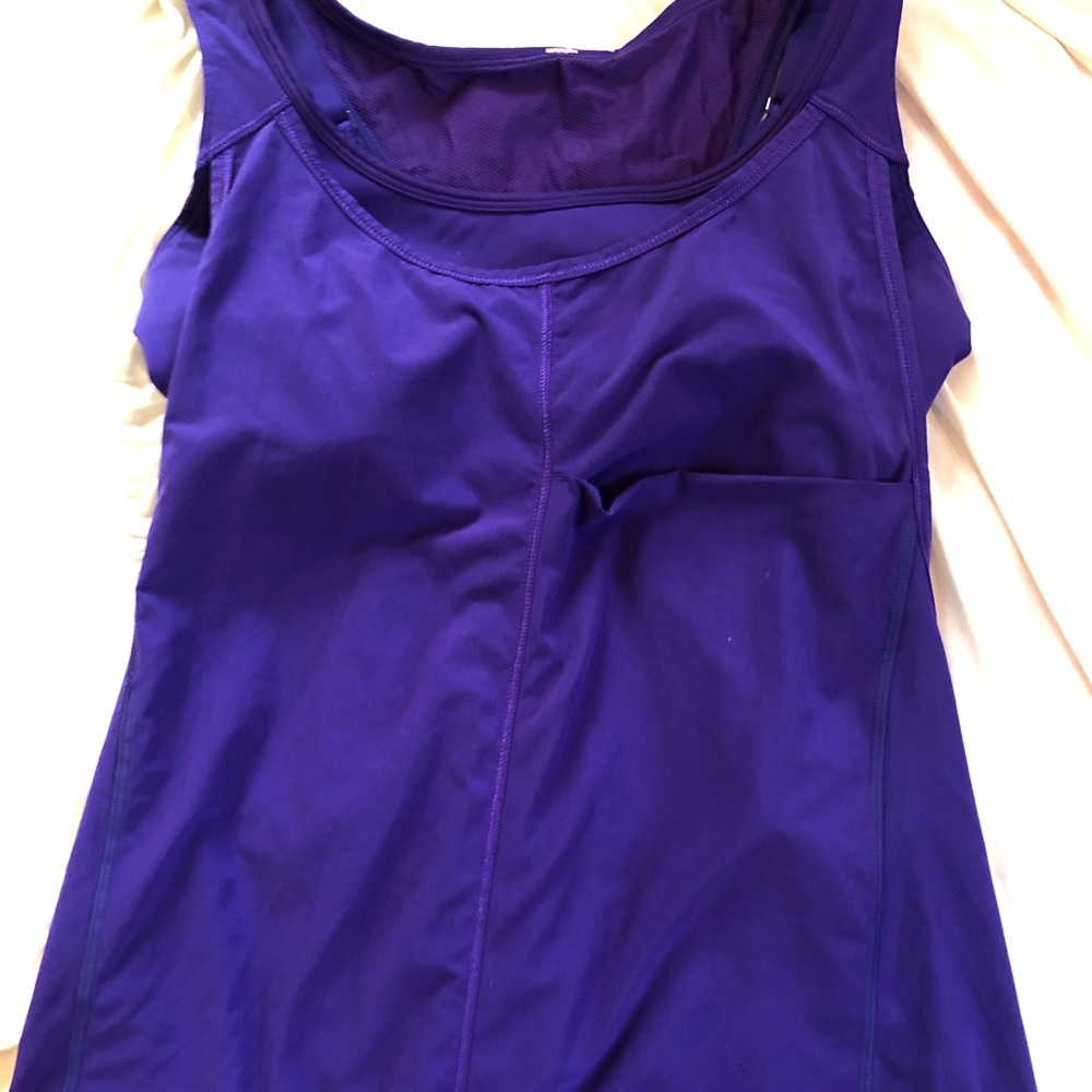 lulu lemon sports workout top